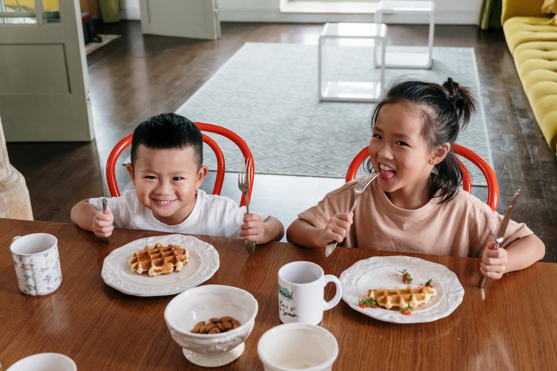 5 Reasons to Eat Dinner Together: The Value of Family Meals