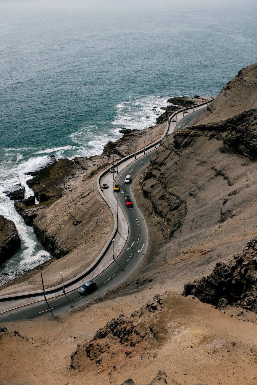 10 Amazing Road Trips You Must Take This Summer